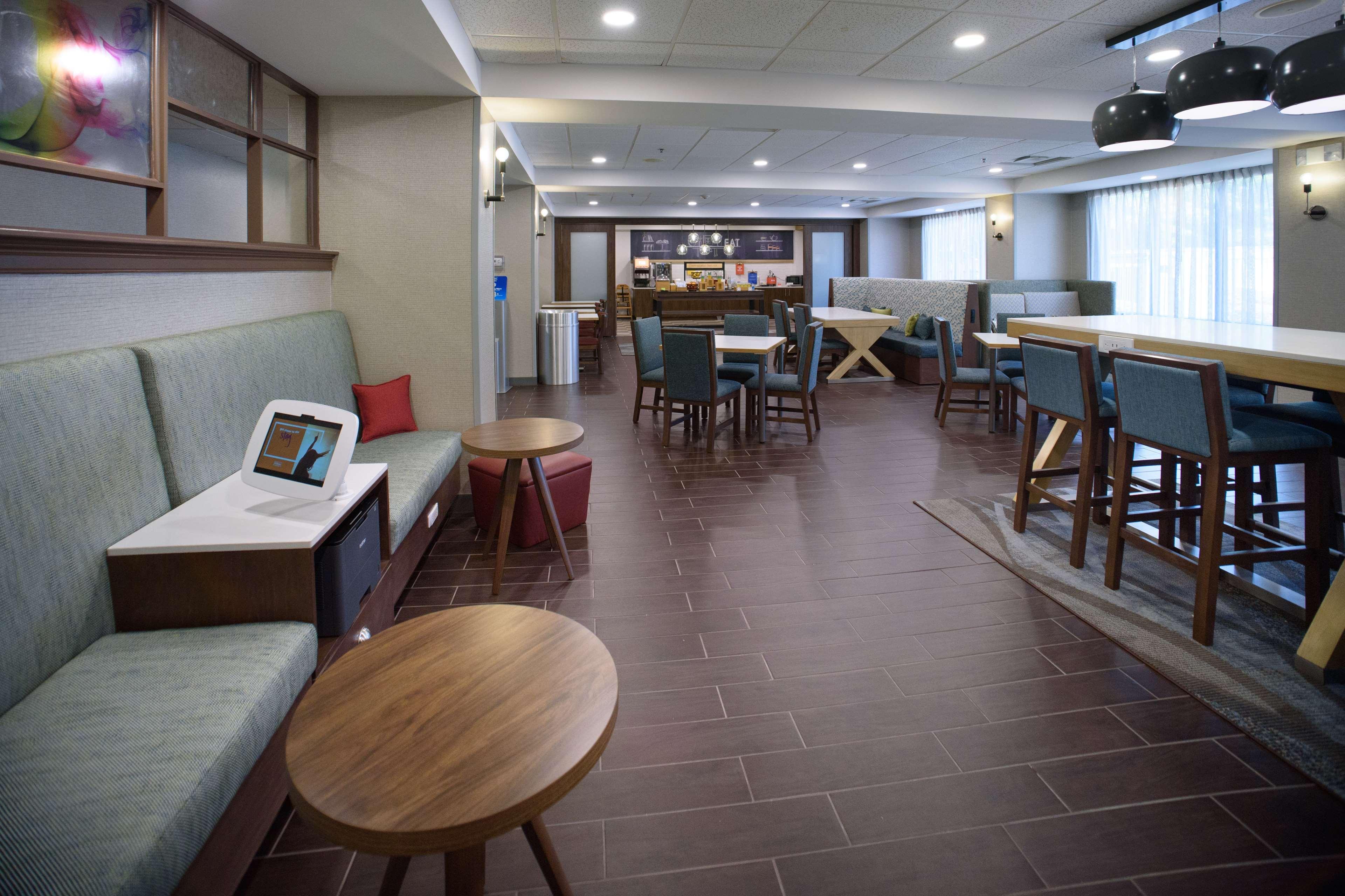 Hampton Inn Fayetteville Luaran gambar