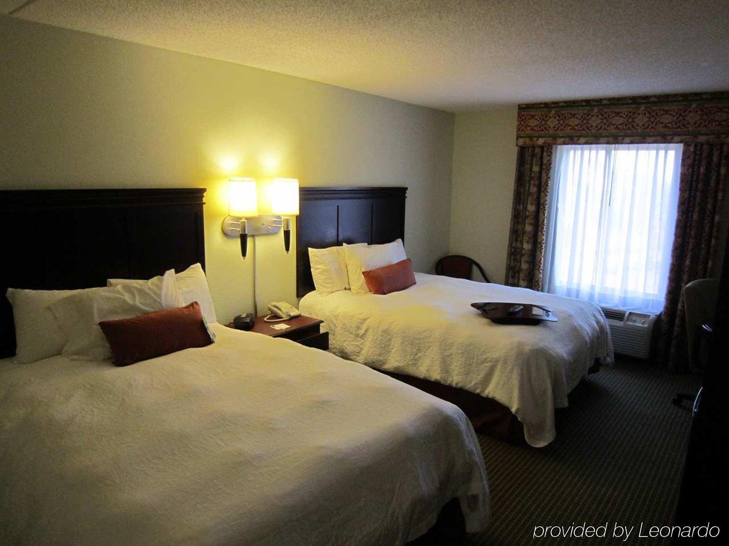 Hampton Inn Fayetteville Bilik gambar