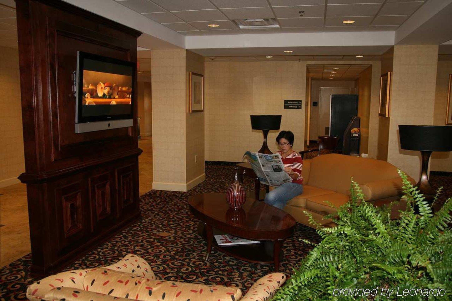 Hampton Inn Fayetteville Dalaman gambar