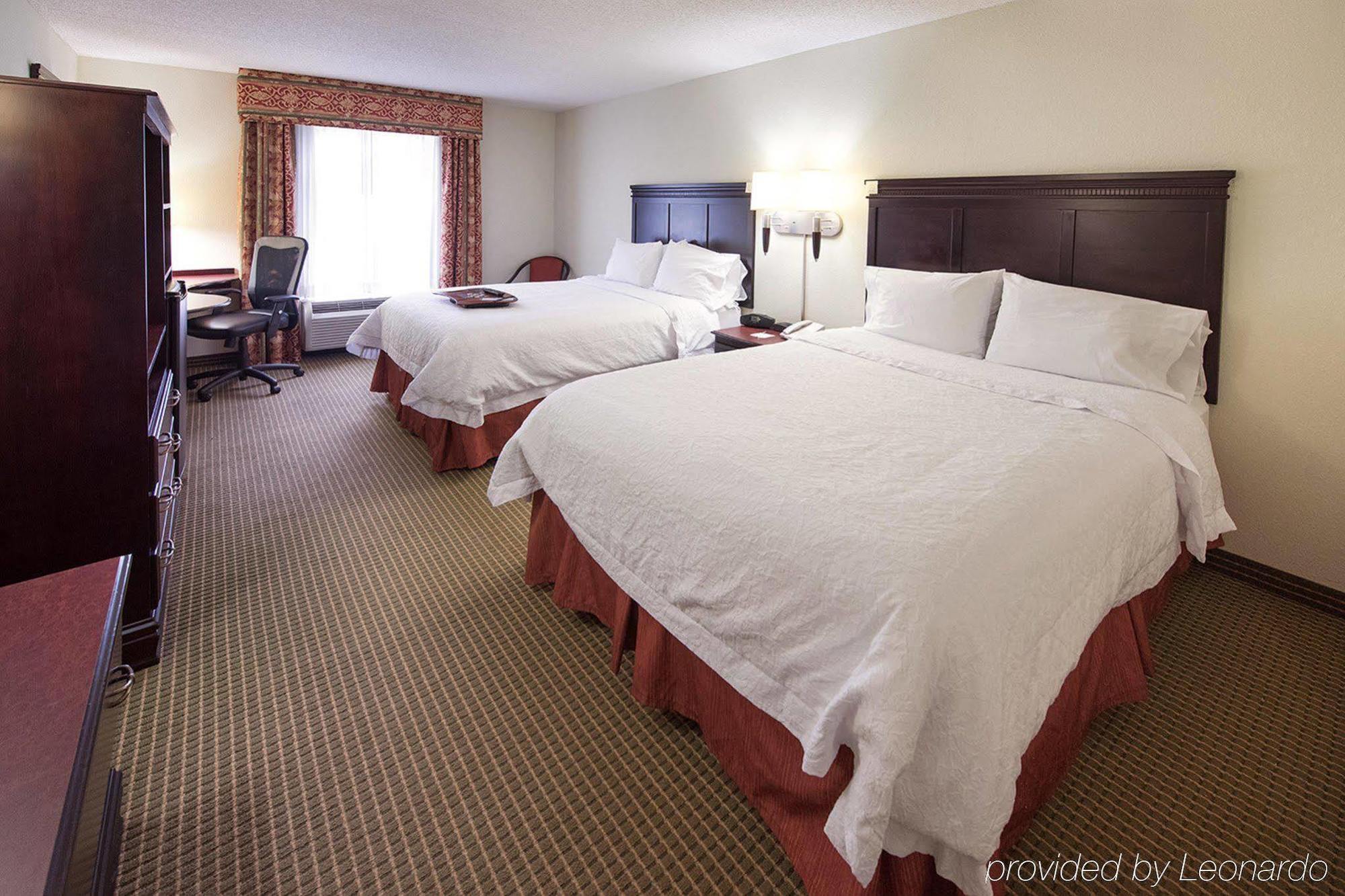 Hampton Inn Fayetteville Luaran gambar