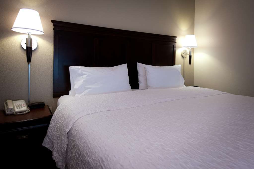 Hampton Inn Fayetteville Bilik gambar