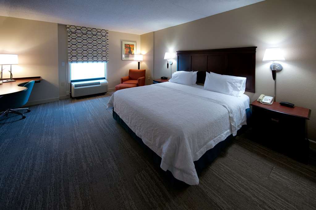 Hampton Inn Fayetteville Bilik gambar