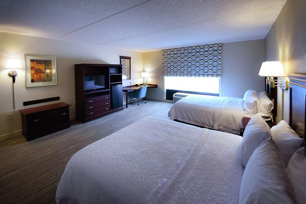 Hampton Inn Fayetteville Bilik gambar
